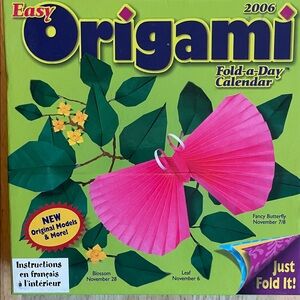 Easy Origami Fold-a-Day Calendar - Pink & Green